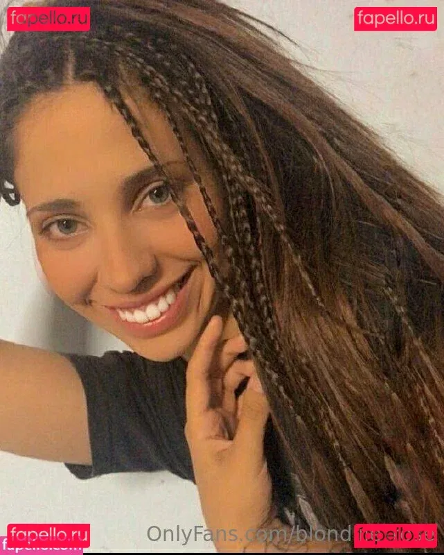 blondiiie_rose Onlyfans Photo Gallery 