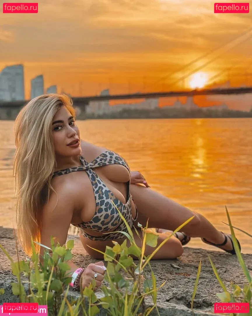 blondiiie_rose Onlyfans Photo Gallery 