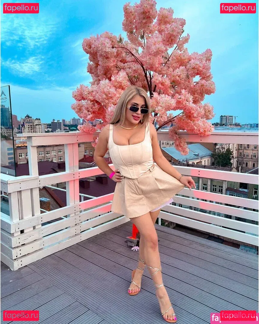 blondiiie_rose Onlyfans Photo Gallery 