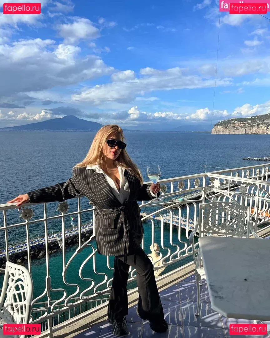 blondiiie_rose Onlyfans Photo Gallery 