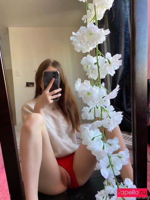 Lunally Nude Onlyfans Photo 20