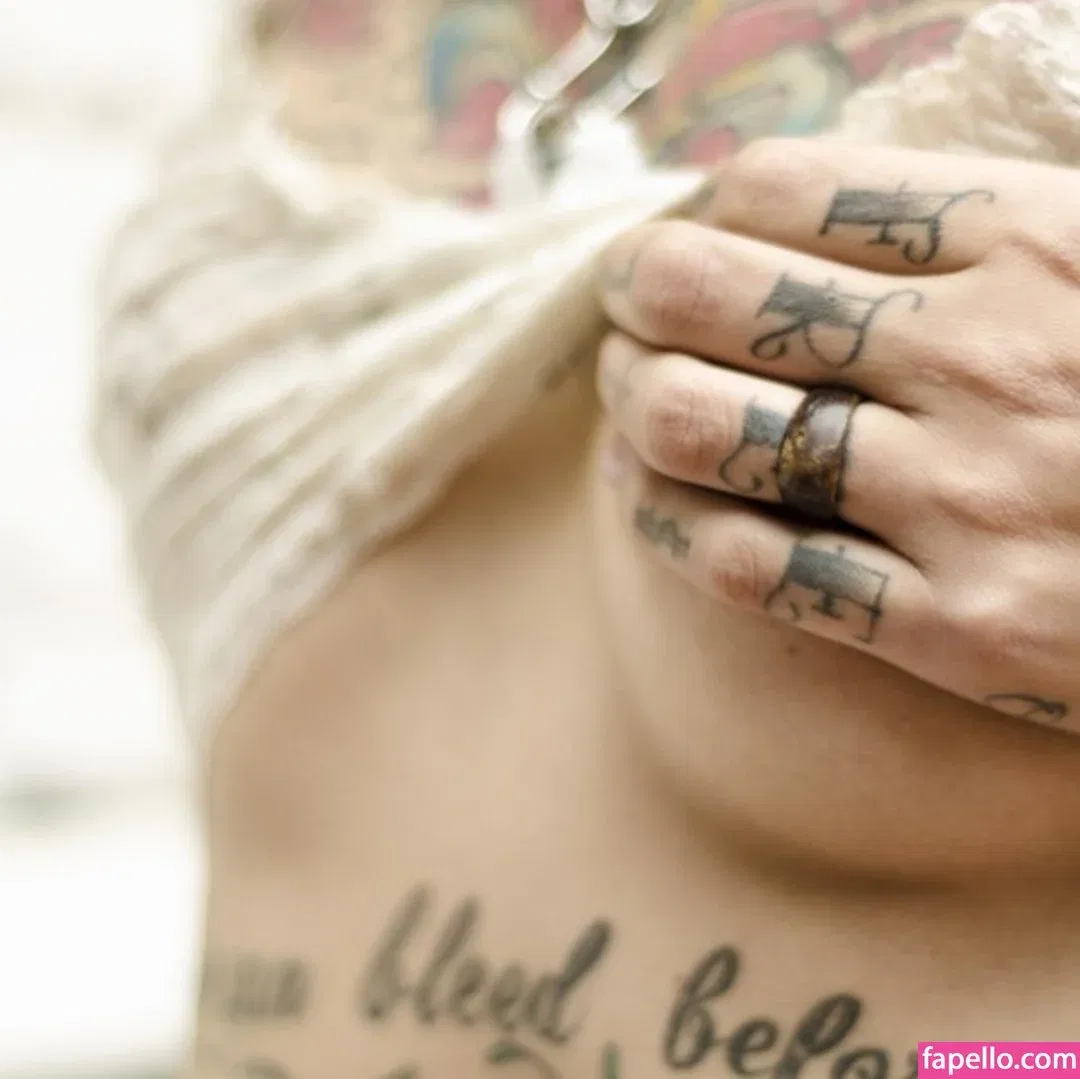 Ana Buhr Buldrini Onlyfans Photo Gallery 