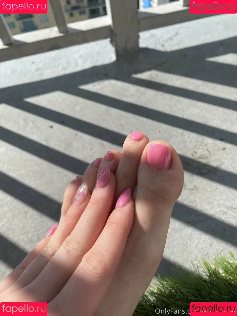 Eliza Eves Onlyfans Photo Gallery 