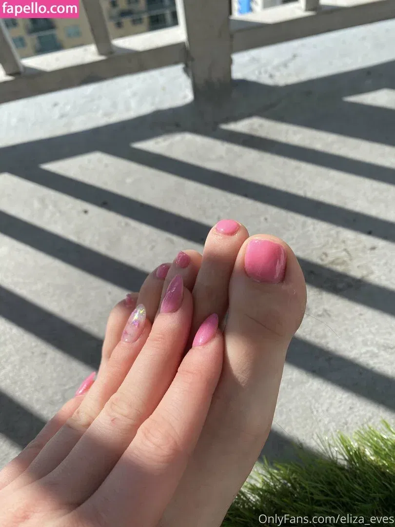 Eliza Eves Onlyfans Photo Gallery 