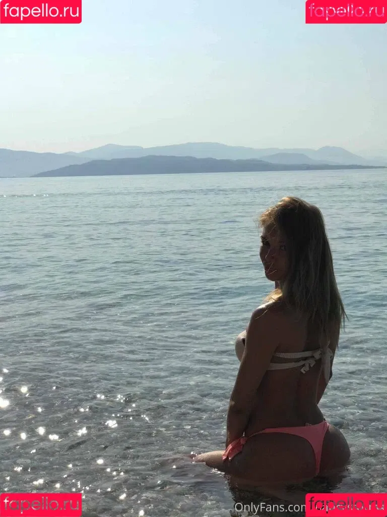 sophiestorms Onlyfans Photo Gallery 