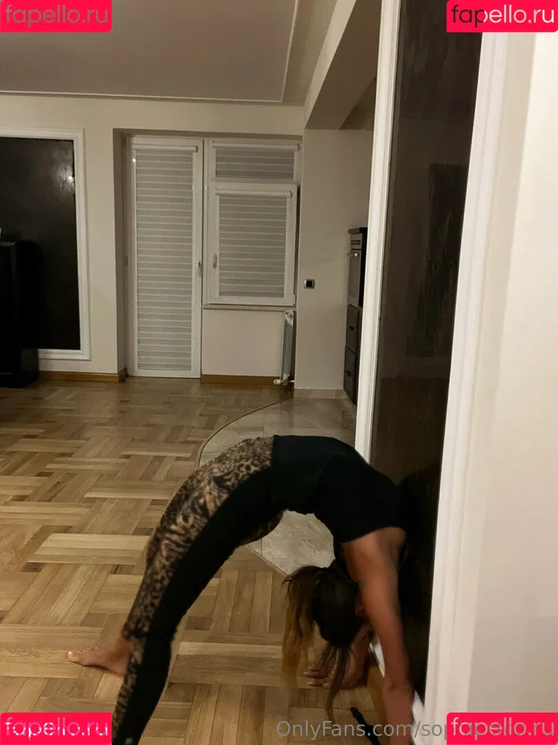 sophiestorms Onlyfans Photo Gallery 