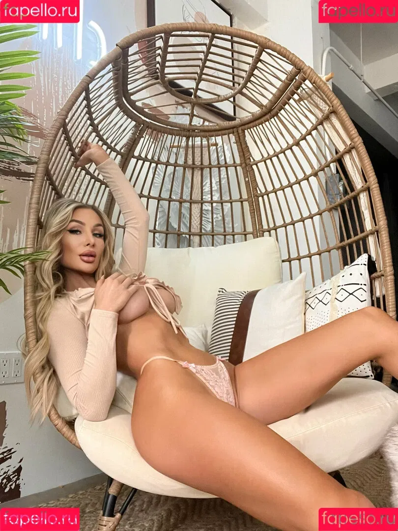 missnicusia Onlyfans Photo Gallery 