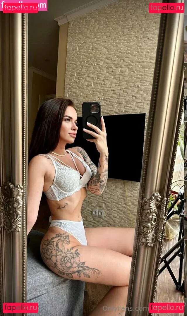 iamkrissx Onlyfans Photo Gallery 