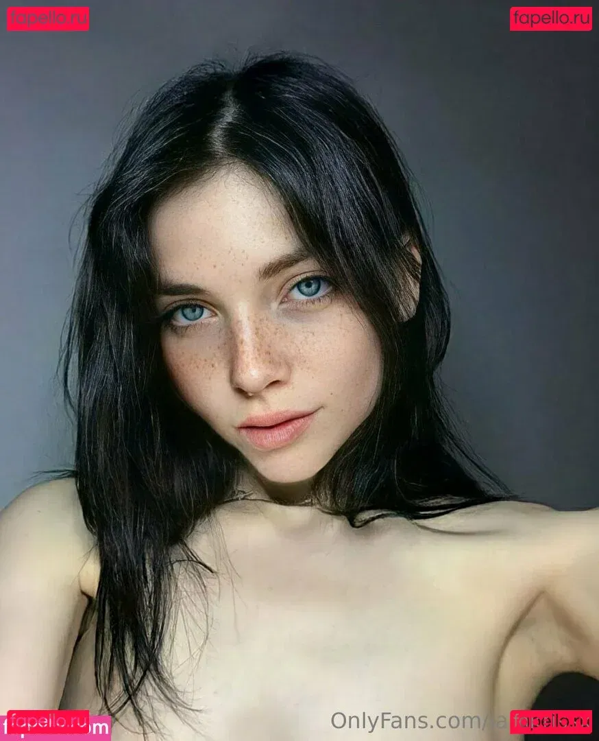 iamkrissx Onlyfans Photo Gallery 