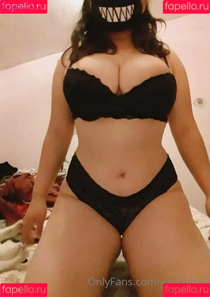 yamiahr4 Onlyfans Photo Gallery 