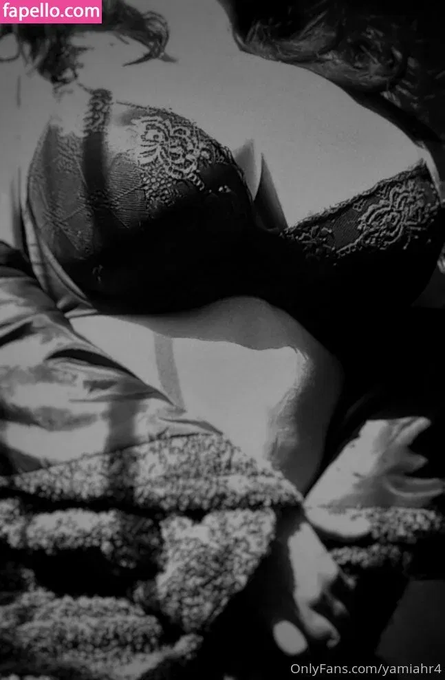 yamiahr4 Onlyfans Photo Gallery 