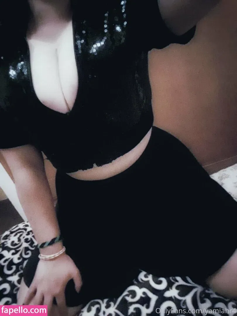 yamiahr4 Onlyfans Photo Gallery 