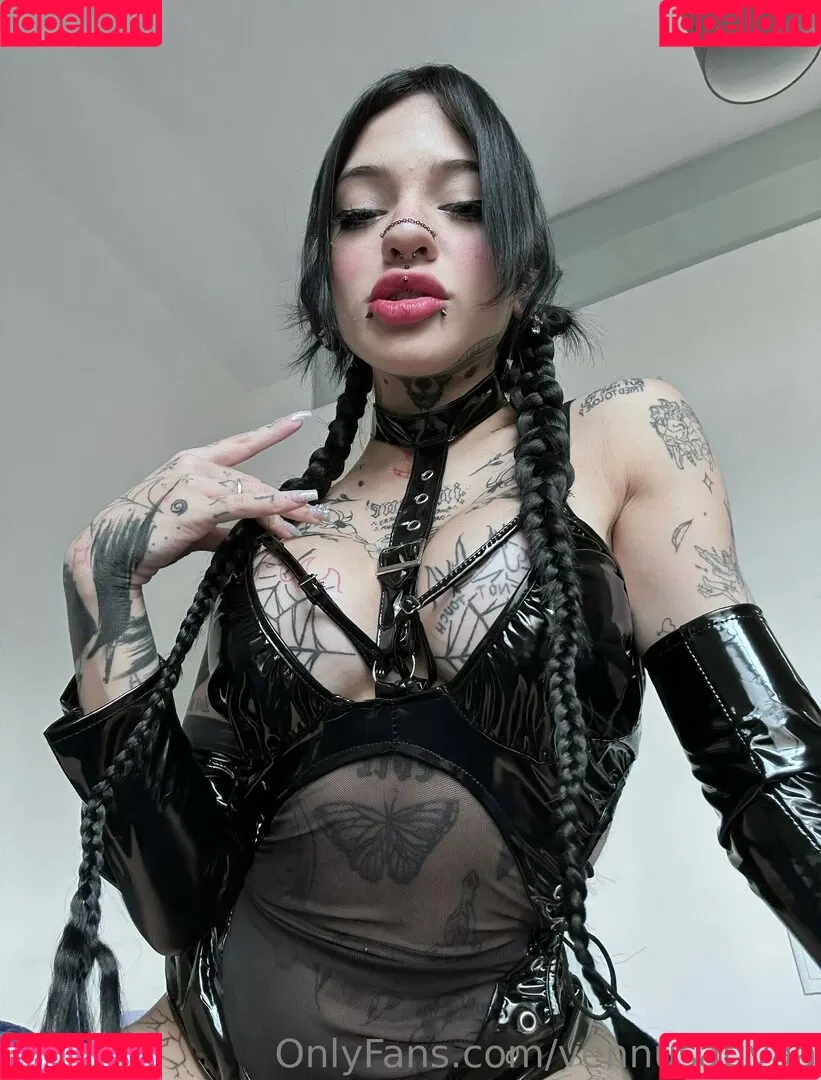 vennusativaa Onlyfans Photo Gallery 
