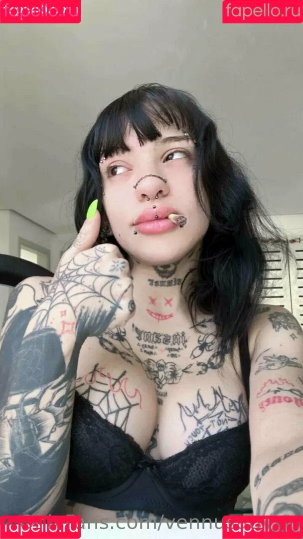 vennusativaa Onlyfans Photo Gallery 