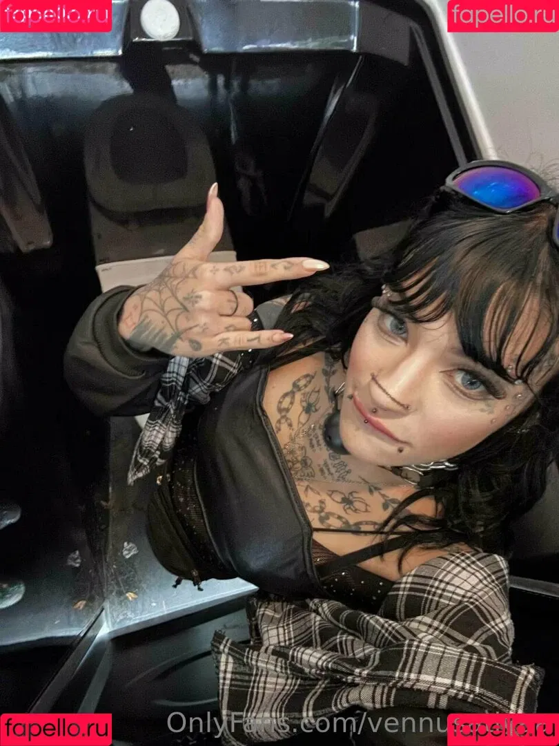 vennusativaa Onlyfans Photo Gallery 