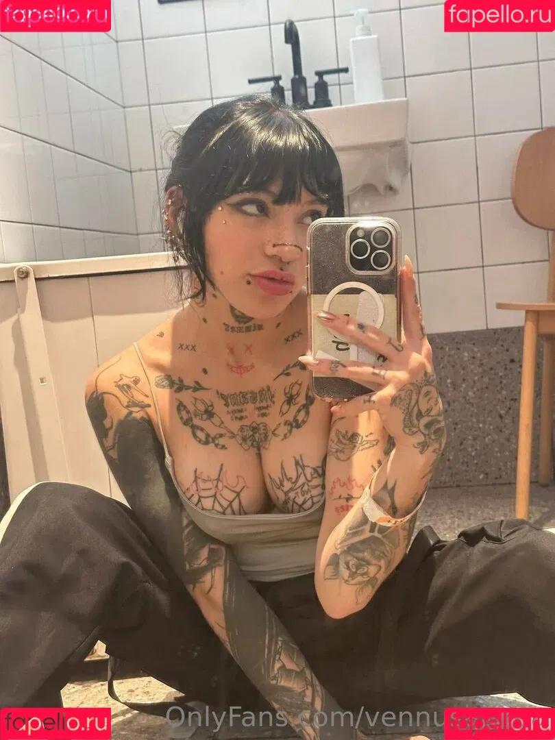 vennusativaa Onlyfans Photo Gallery 