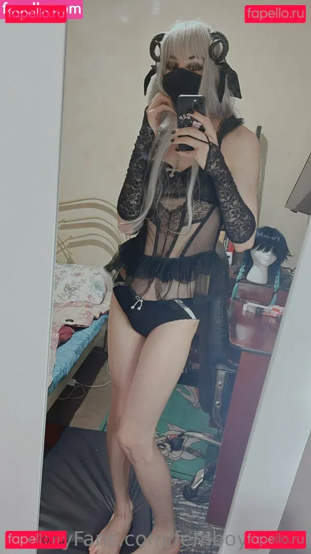 femboy_alma Onlyfans Photo Gallery 