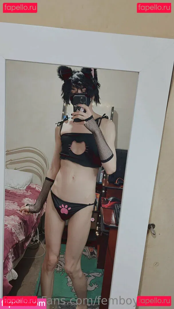 femboy_alma Onlyfans Photo Gallery 