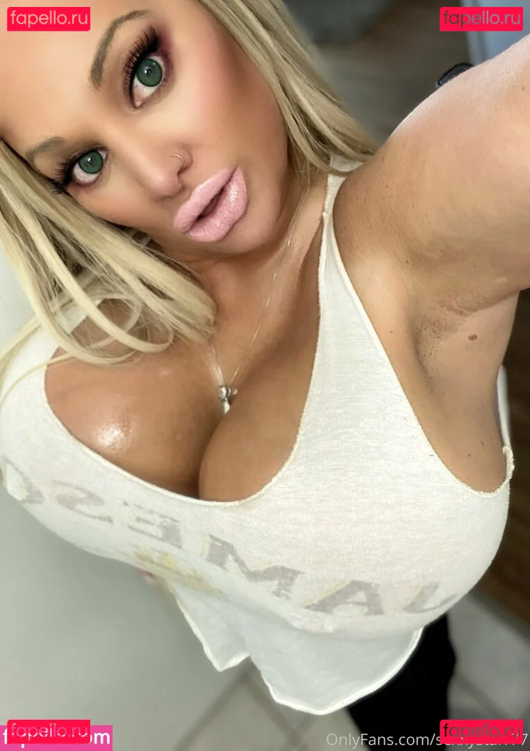 sexxystarr77 Onlyfans Photo Gallery 
