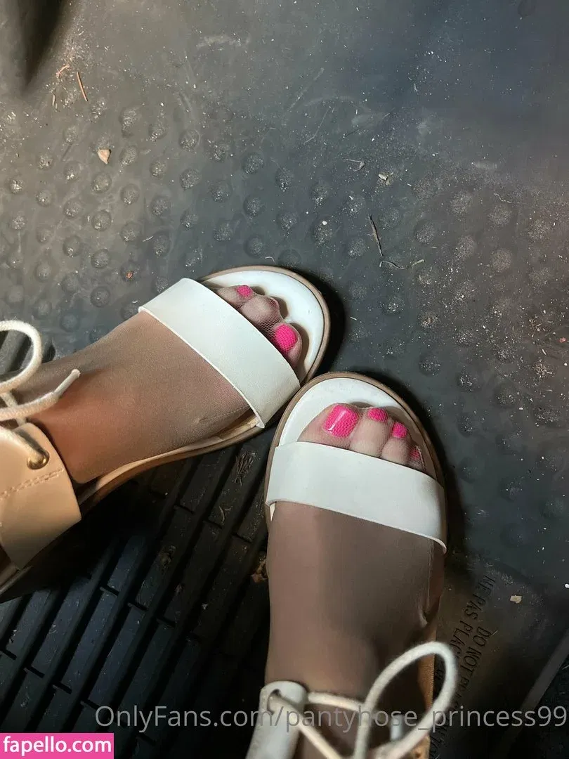 pantyhose_princess99 Onlyfans Photo Gallery 
