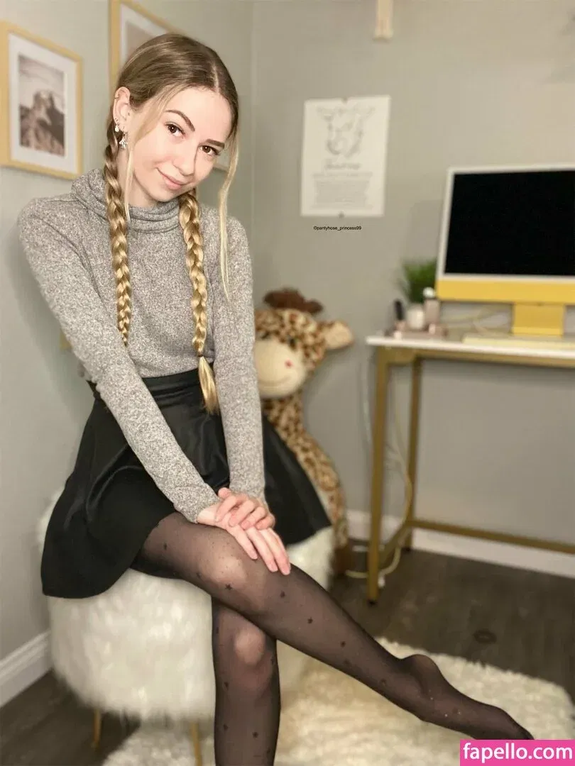 pantyhose_princess99 Onlyfans Photo Gallery 