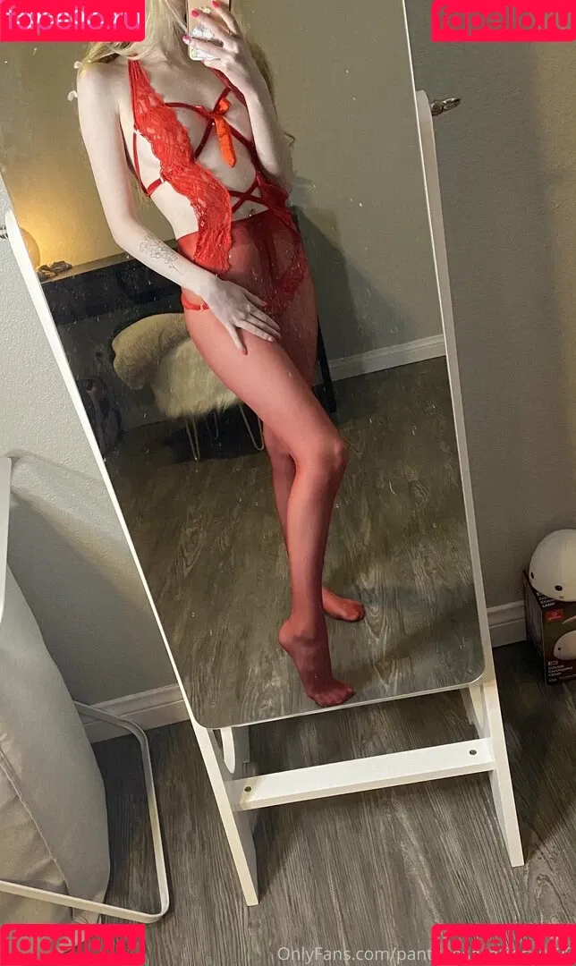 pantyhose_princess99 Onlyfans Photo Gallery 