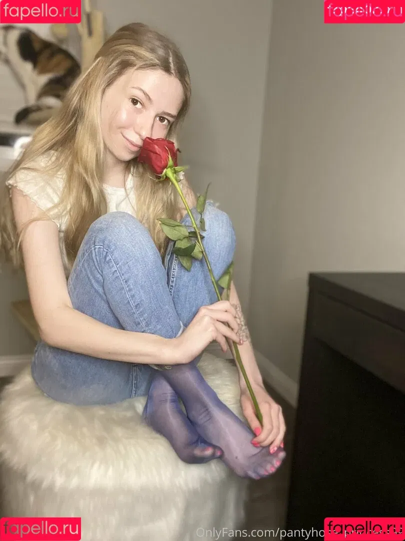 pantyhose_princess99 Onlyfans Photo Gallery 