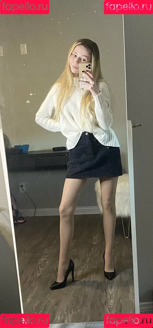pantyhose_princess99 Onlyfans Photo Gallery 