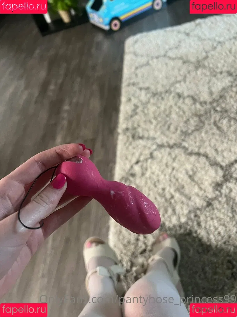 pantyhose_princess99 Onlyfans Photo Gallery 