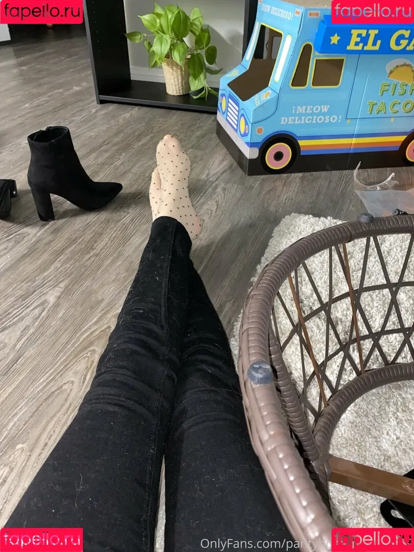 pantyhose_princess99 Onlyfans Photo Gallery 