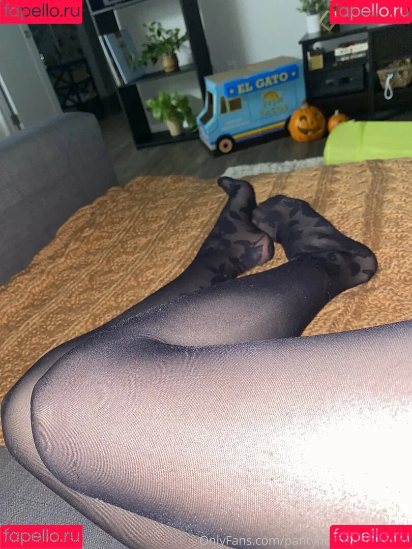 pantyhose_princess99 Onlyfans Photo Gallery 