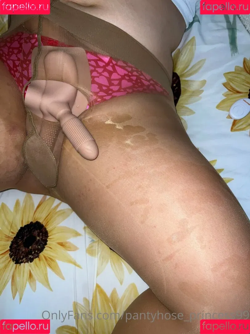 pantyhose_princess99 Onlyfans Photo Gallery 