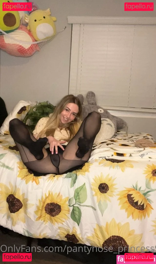 pantyhose_princess99 Onlyfans Photo Gallery 