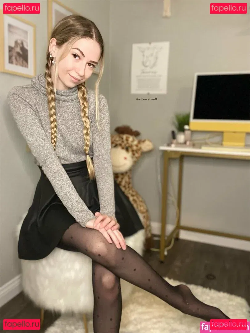pantyhose_princess99 Onlyfans Photo Gallery 