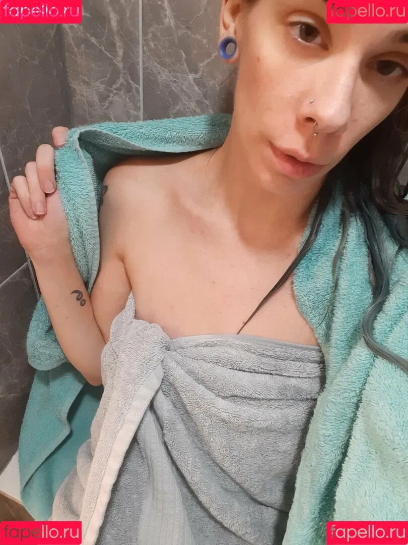 hippiefeet23 Onlyfans Photo Gallery 