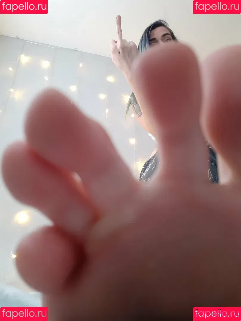 hippiefeet23 Onlyfans Photo Gallery 