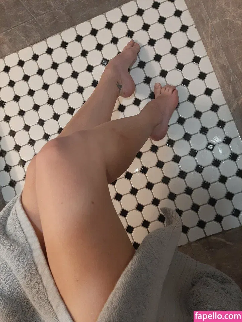 hippiefeet23 Onlyfans Photo Gallery 