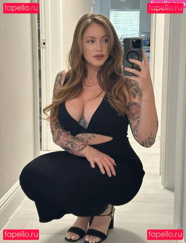 RobbieCal Onlyfans Photo Gallery 