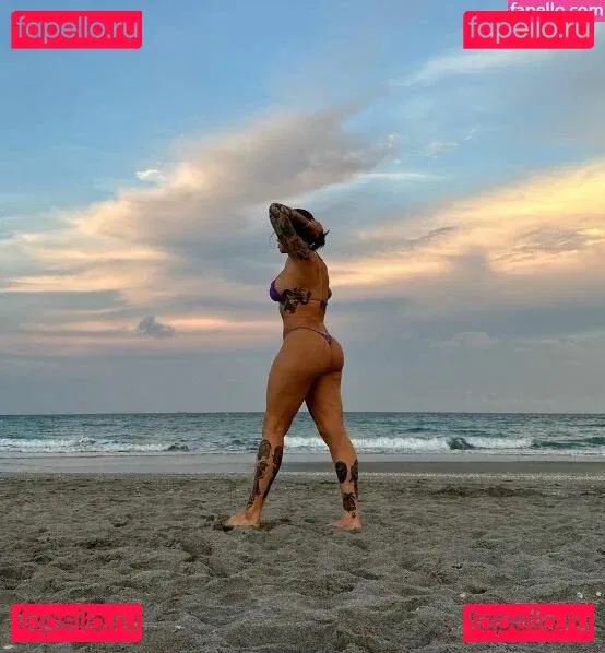 RobbieCal Onlyfans Photo Gallery 