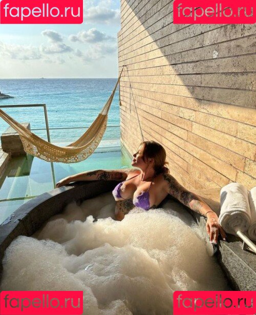 RobbieCal Onlyfans Photo Gallery 