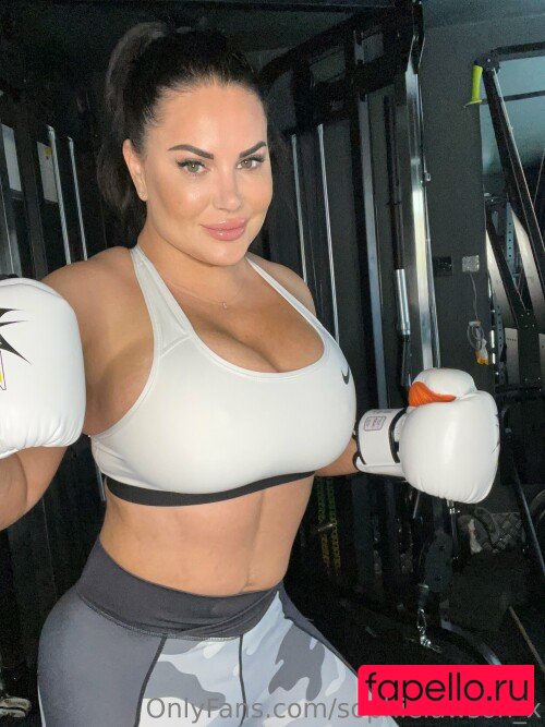 perv-mom Onlyfans Photo Gallery 