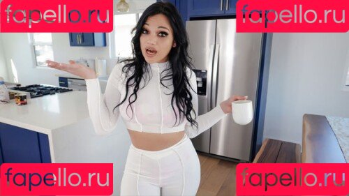 perv-mom Onlyfans Photo Gallery 