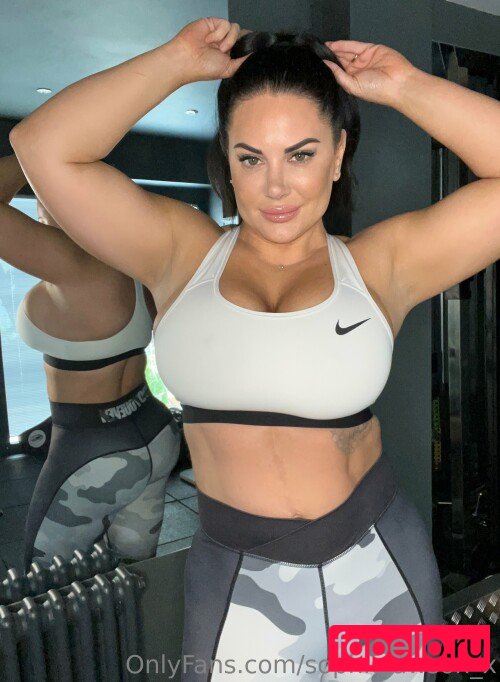 perv-mom Onlyfans Photo Gallery 