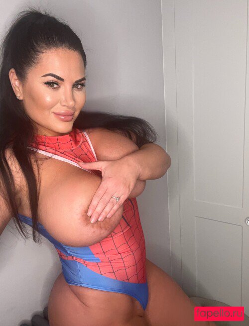 perv-mom Onlyfans Photo Gallery 