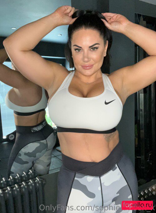 perv-mom Onlyfans Photo Gallery 