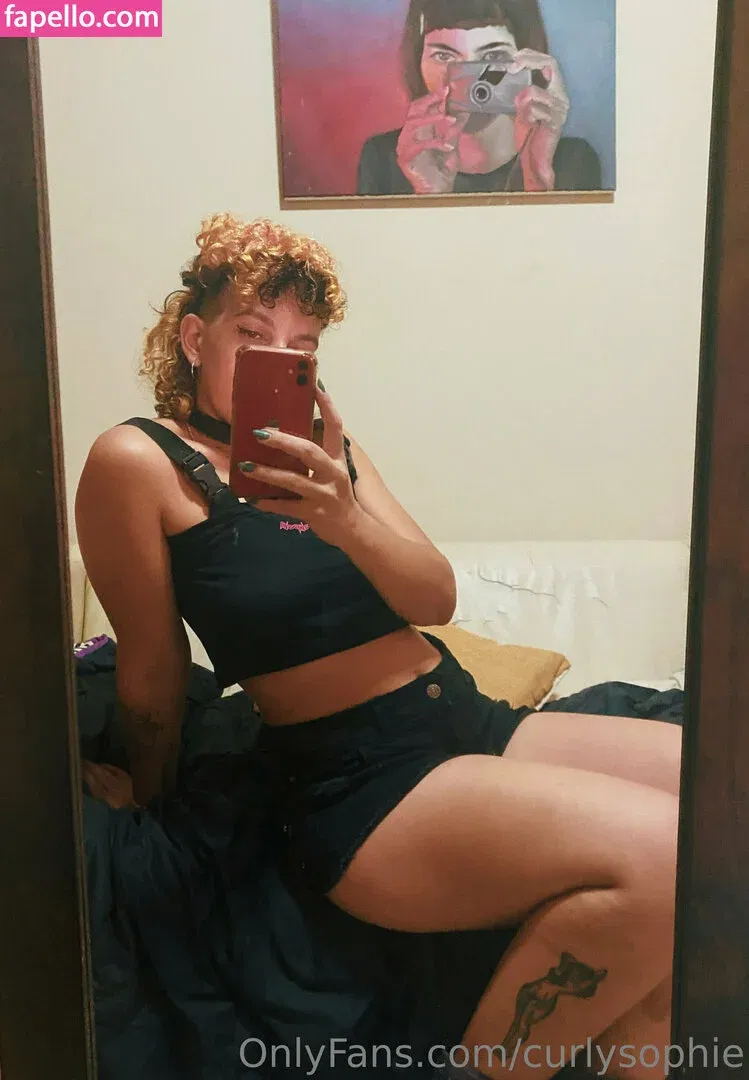 curlysophie Onlyfans Photo Gallery 