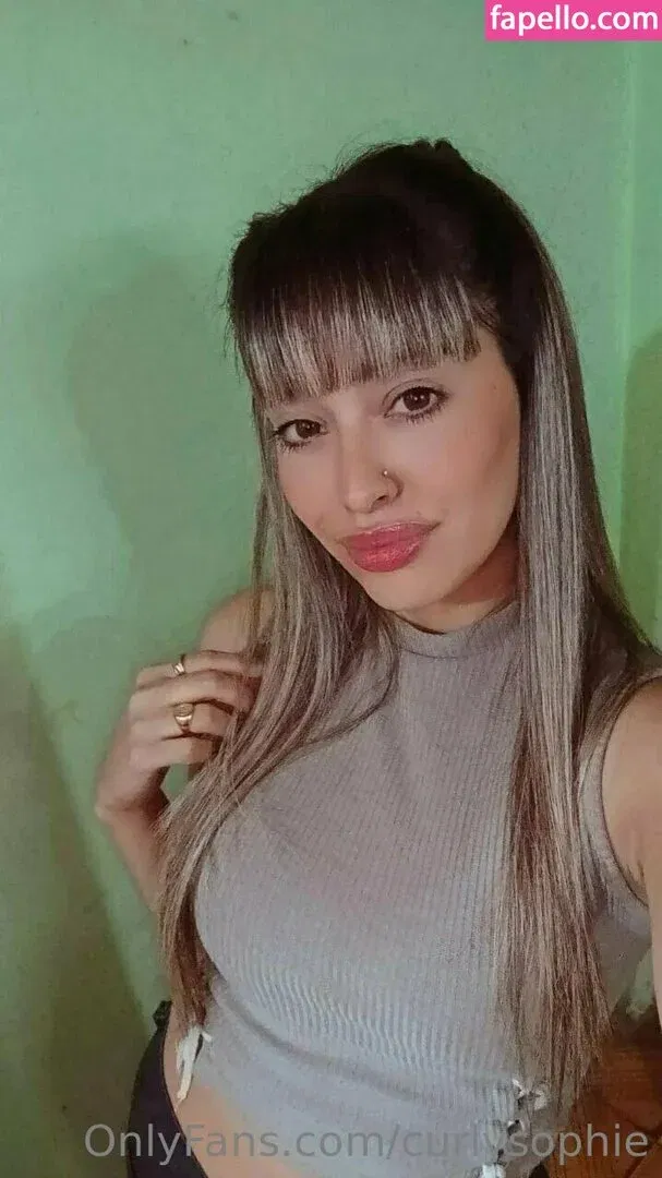 curlysophie Onlyfans Photo Gallery 