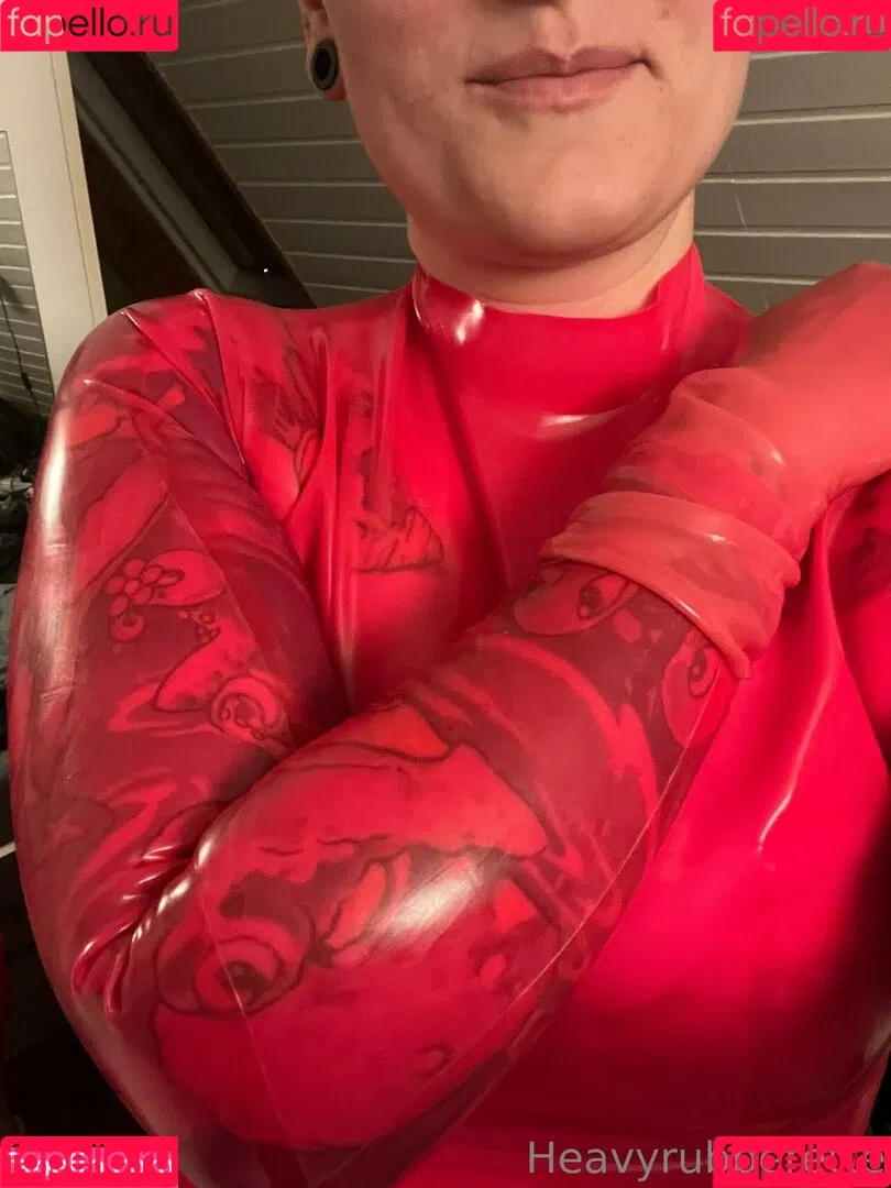 heavyrubberette Onlyfans Photo Gallery 