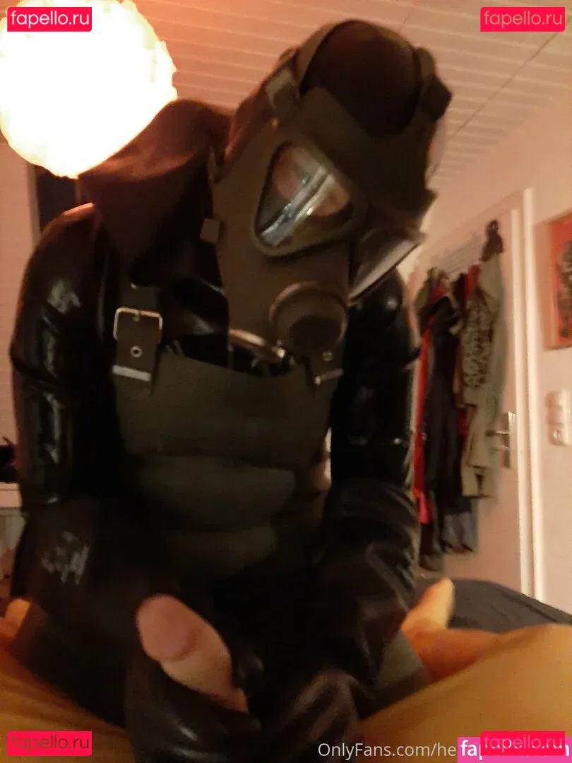 heavyrubberette Onlyfans Photo Gallery 