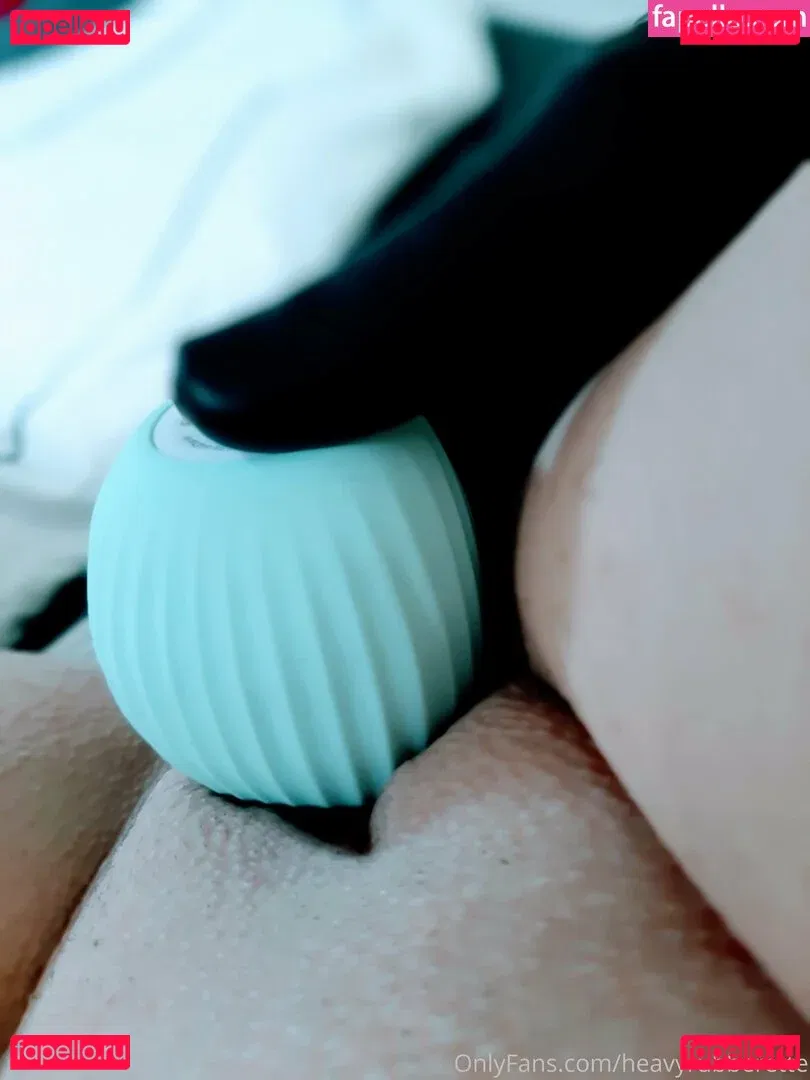 heavyrubberette Onlyfans Photo Gallery 